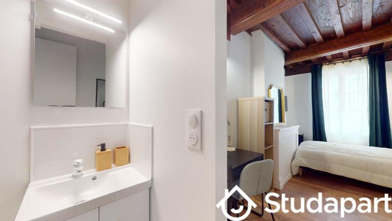 Chambre - 11 m² - 1 pièce