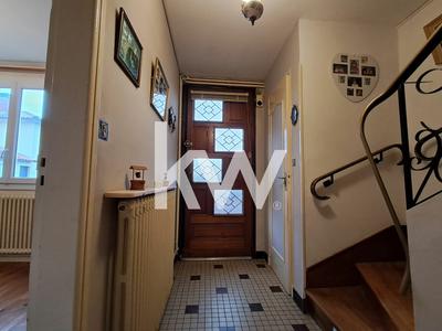 Maison - 98 m² - 5 pièces