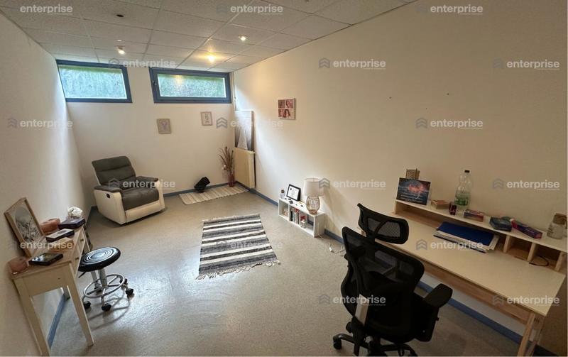 Local commercial - 204 m²