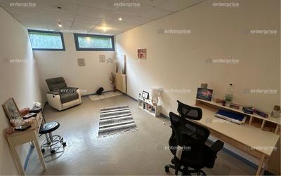 Local commercial - 204 m²