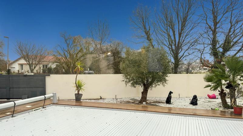 Maison - 175 m² - 5 pièces