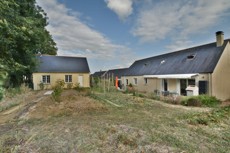 Maison - 121 m² - 7 pièces