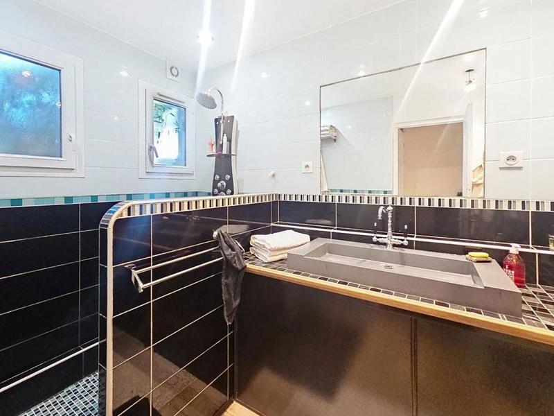 Appartement - 97 m² - 4 pièces