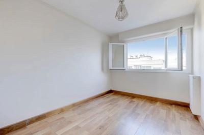 Appartement - 93 m² - 5 pièces