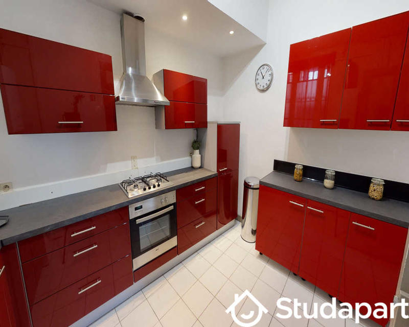 Chambre - 65 m² - 1 pièce