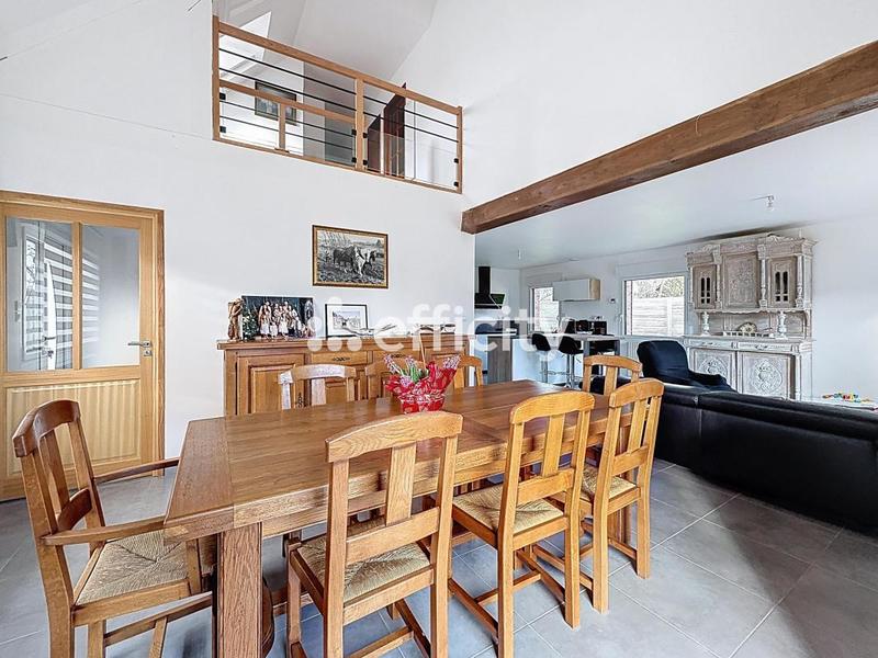 Pavillon - 145 m² - 6 pièces