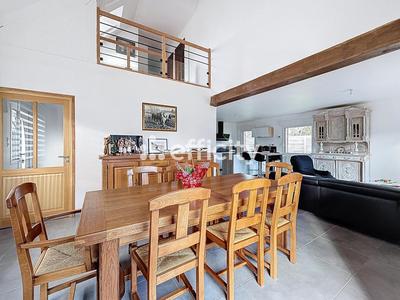 Pavillon - 145 m² - 6 pièces