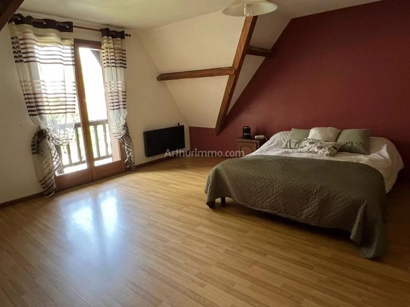 Maison - 154 m² - 10 pièces