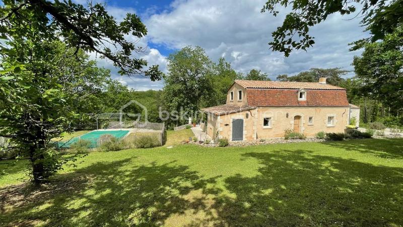 Propriété - 105 m² - 4 pièces