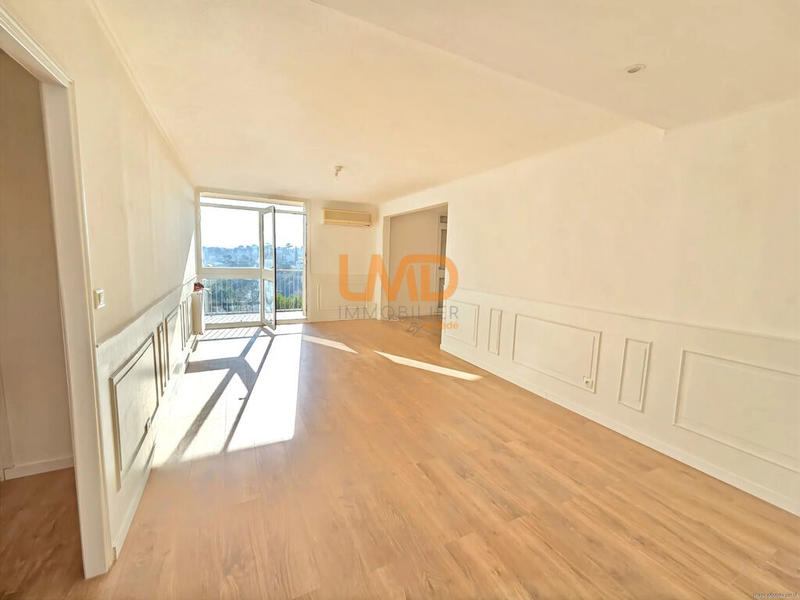 Appartement - 107 m² - 5 pièces