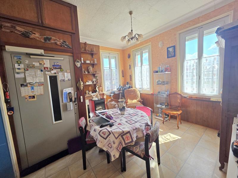 Maison - 139 m² - 6 pièces