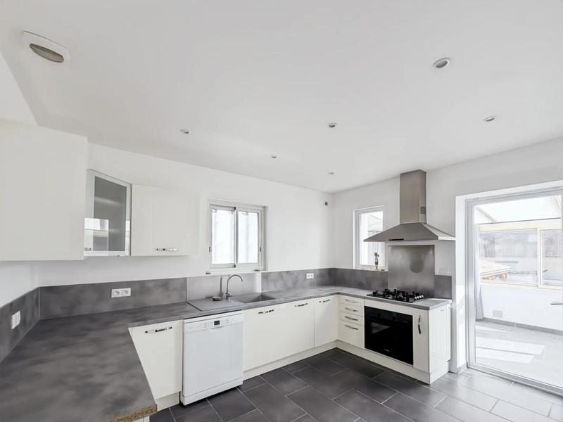 Maison - 135 m² - 6 pièces