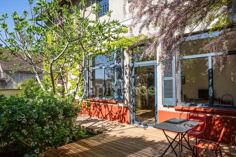 Maison - 312 m² - 14 pièces