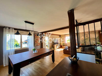 Appartement - 165 m² - 6 pièces