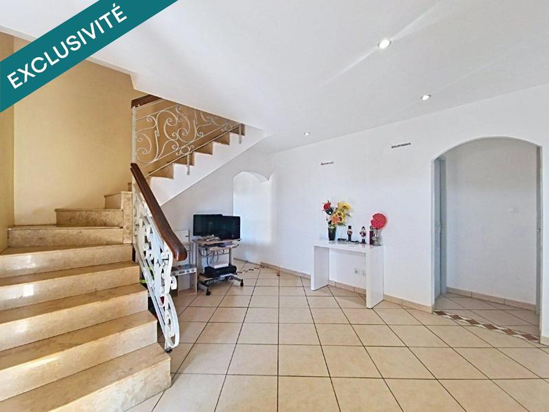 Maison - 180 m² - 7 pièces