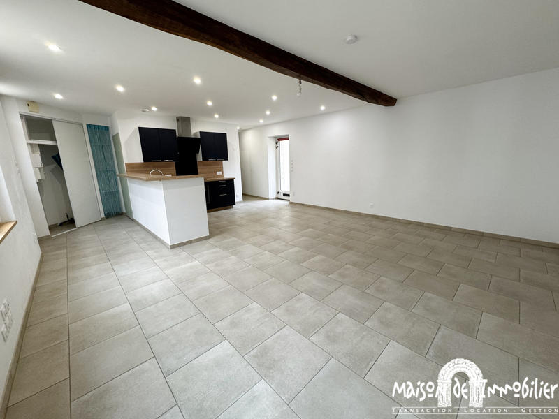 Maison - 93 m² - 4 pièces