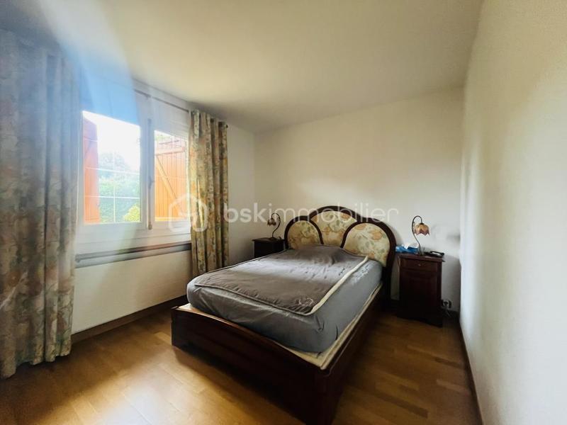 Maison - 186 m² - 6 pièces