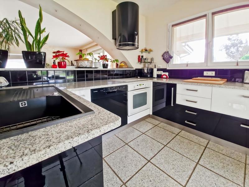 Maison - 217 m² - 5 pièces