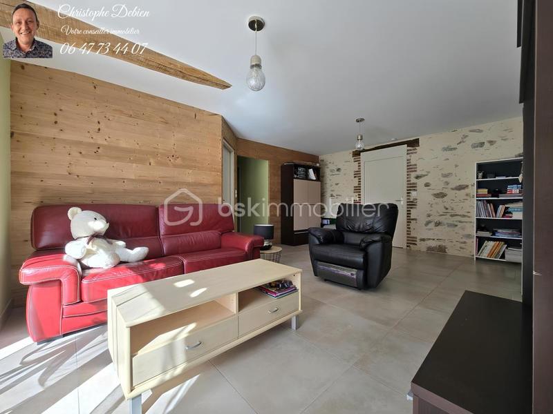 Grange - 231 m² - 10 pièces