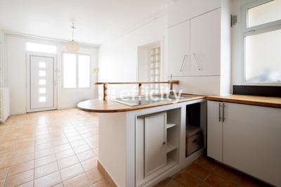 Appartement - 100 m² - 5 pièces