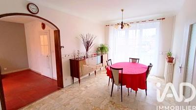 Maison - 84 m² - 5 pièces