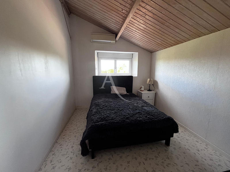 Demeure - 174 m² - 7 pièces