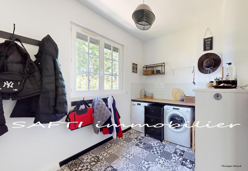 Maison - 190 m² - 9 pièces