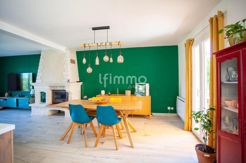 Pavillon - 156 m² - 7 pièces