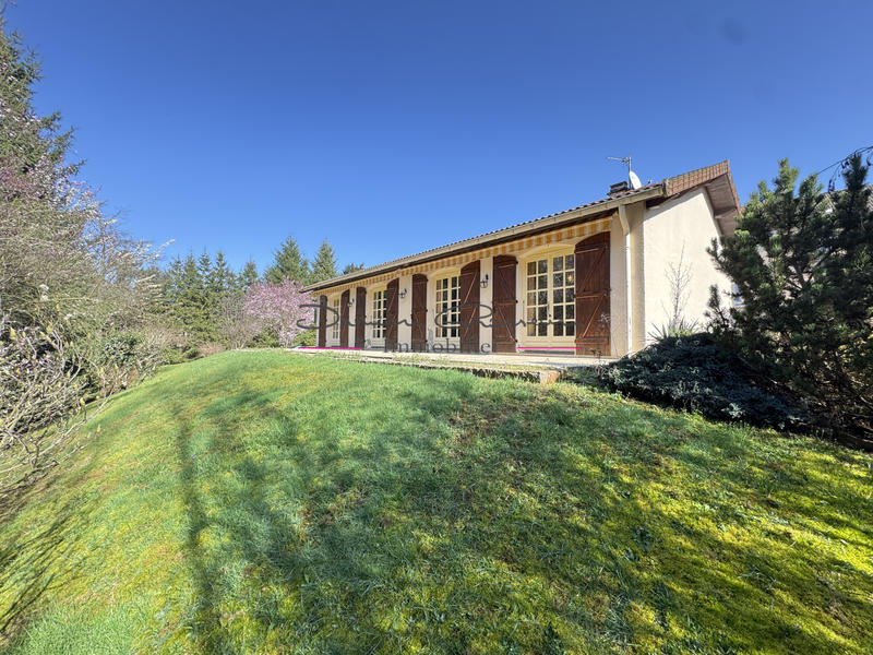 Maison - 102 m² - 5 pièces