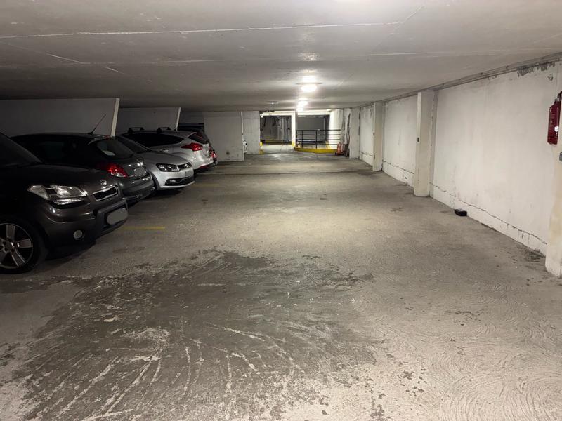 Parking / Garage - 12 m²