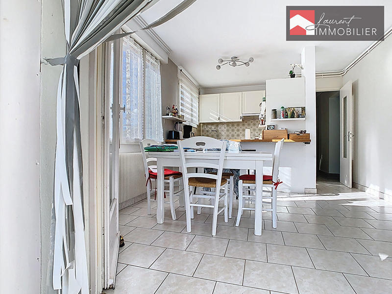 Maison - 94 m² - 5 pièces