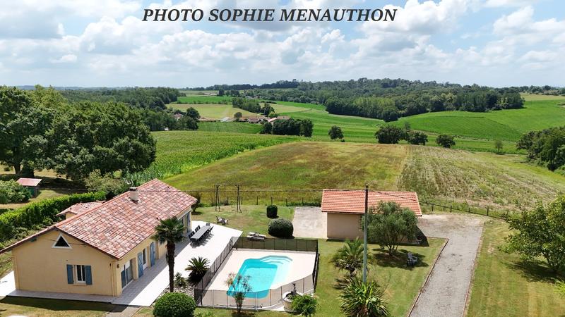 Maison - 180 m² - 7 pièces