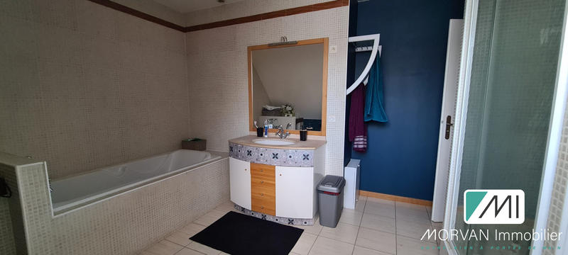 Villa - 200 m² - 8 pièces