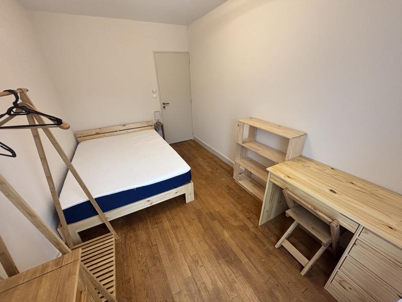 Appartement - 102 m² - 6 pièces