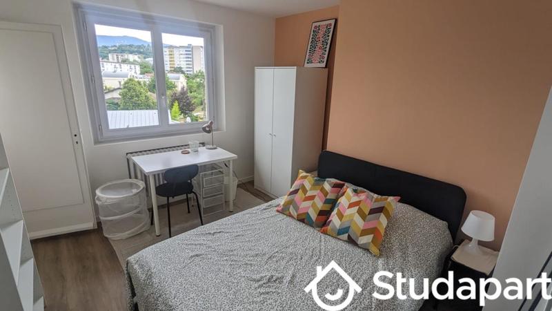 Chambre - 10 m² - 1 pièce