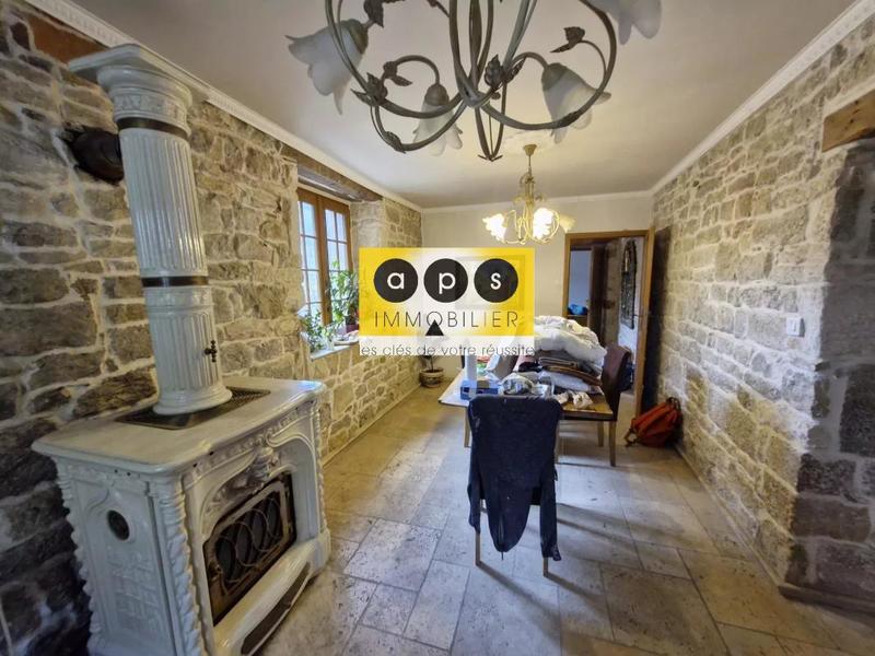 Maison de village - 210 m² - 9 pièces