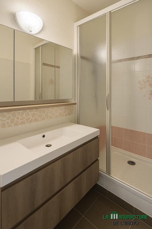 Appartement - 80 m² - 4 pièces