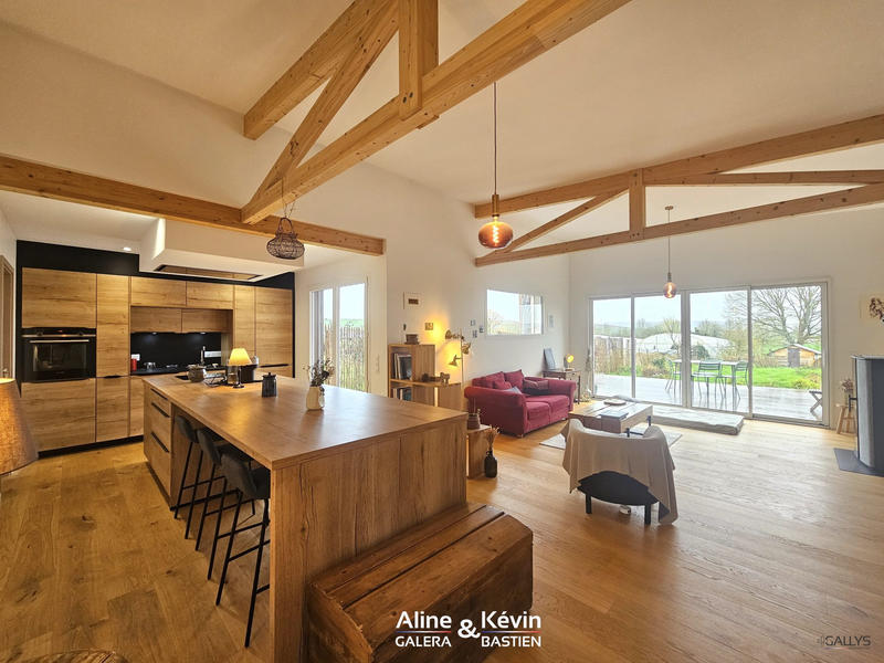 Maison - 106 m² - 4 pièces