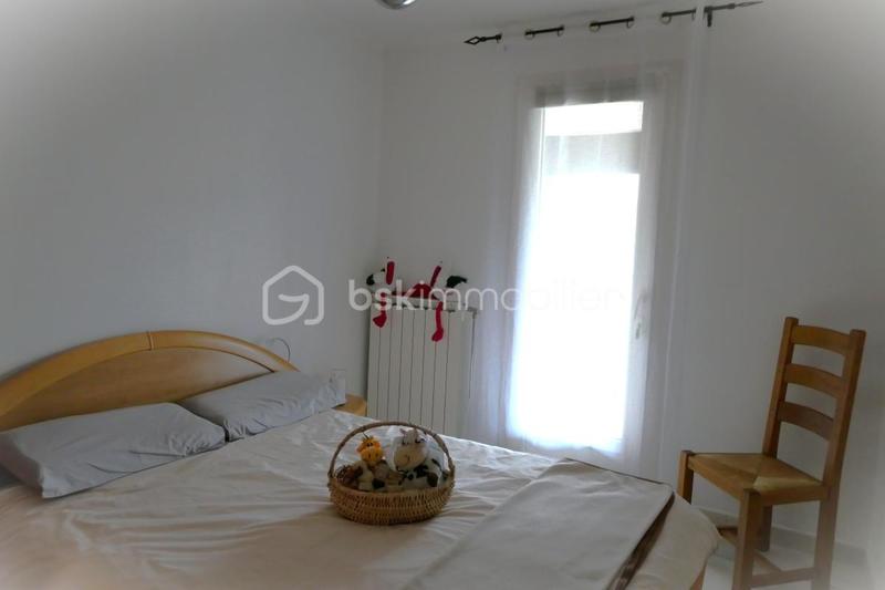 Villa - 100 m² - 6 pièces