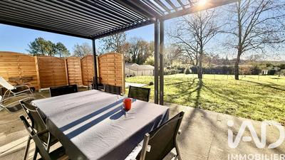 Maison - 122 m² - 5 pièces