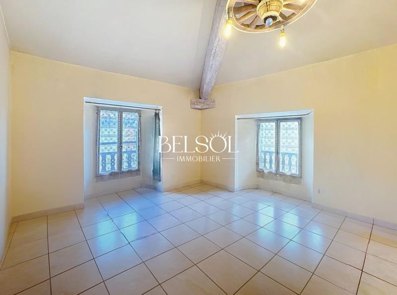 Maison ancienne - 300 m² - 12 pièces