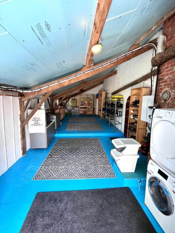 Maison - 195 m² - 3 pièces