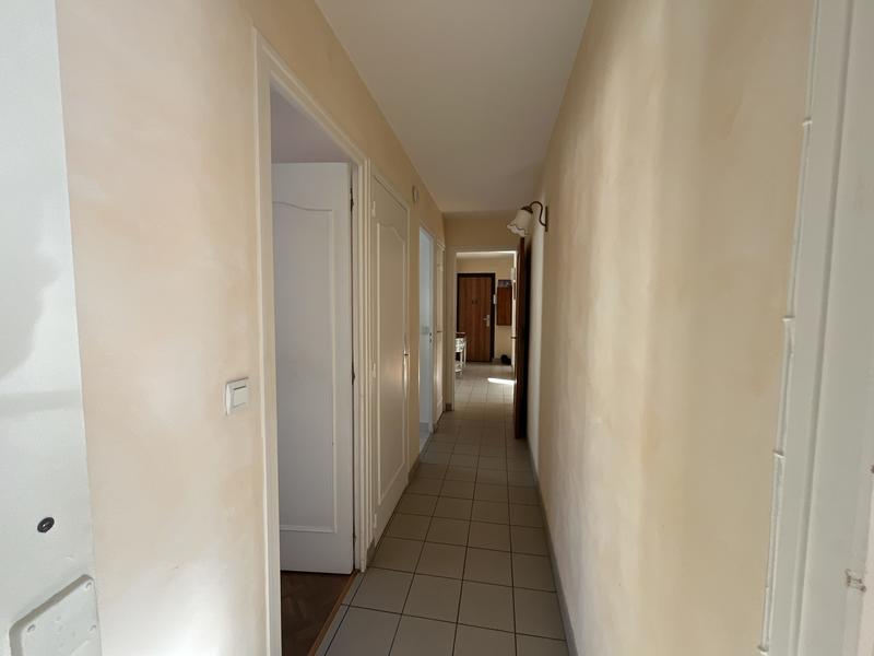 Appartement - 92 m² - 4 pièces