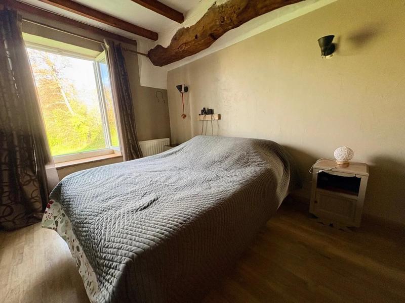 Maison - 260 m² - 8 pièces