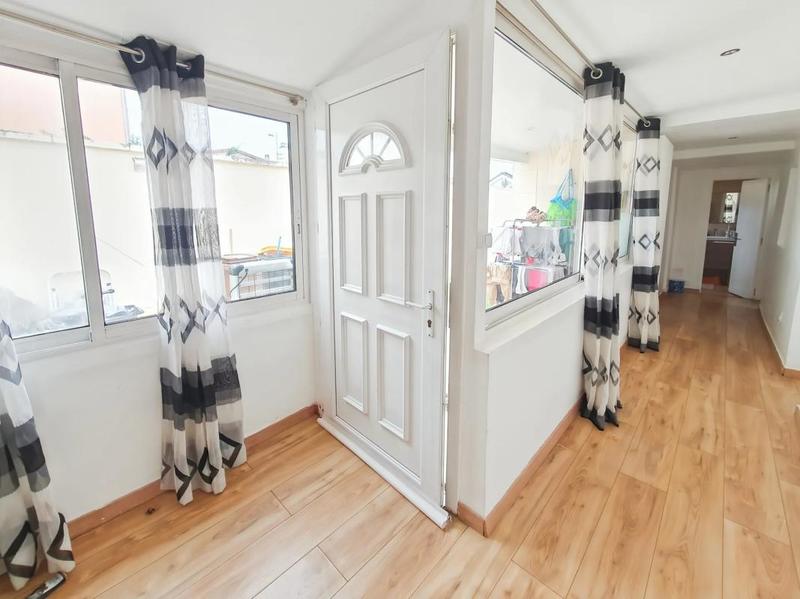 Maison - 87 m² - 5 pièces