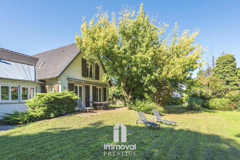 Villa - 208 m² - 5 pièces