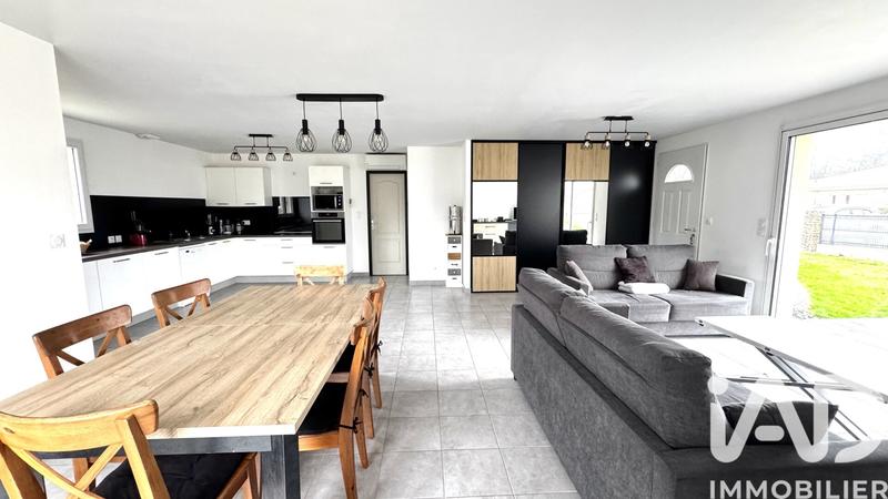 Maison - 100 m² - 4 pièces