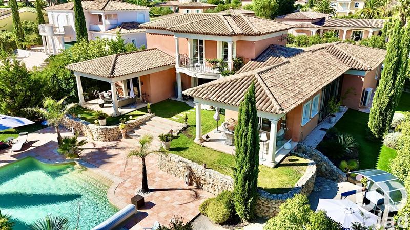 Maison - 180 m² - 5 pièces