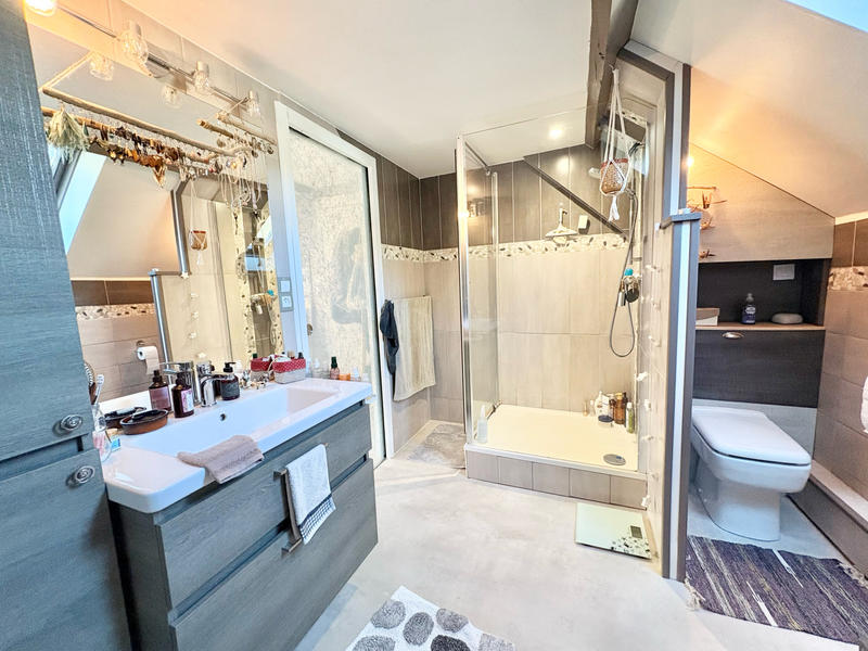 Maison - 140 m² - 6 pièces