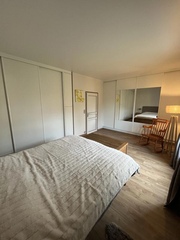 Maison - 200 m² - 8 pièces